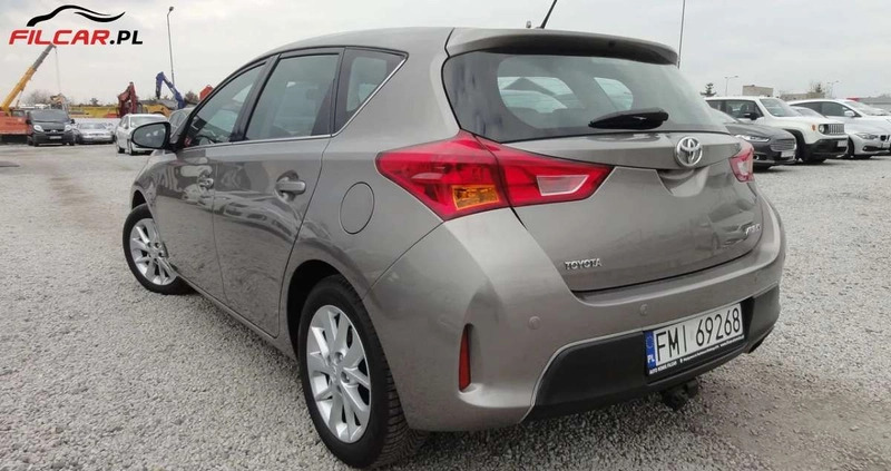 Toyota Auris cena 49990 przebieg: 61000, rok produkcji 2012 z Nowe Miasto nad Pilicą małe 232